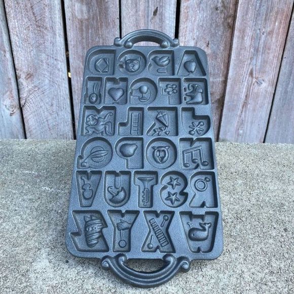Vintage Kitchen Vintagejohn Wright Cast Iron Alphabet Cookie